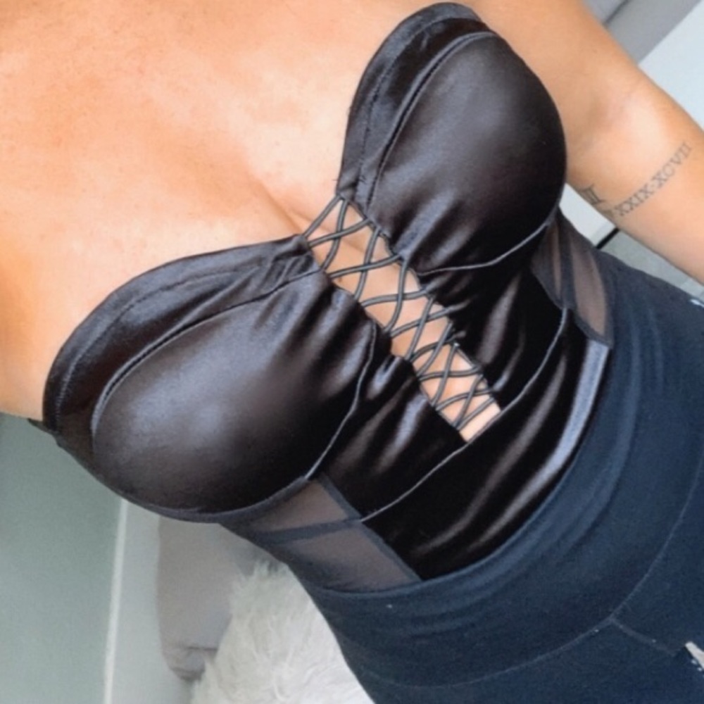Boohoo black bandeau bodysuit